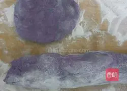 Illustration of how to make steamed buns stuffed with purple sweet potato and bean paste 12