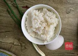 Illustration of how to make egg fried rice 1