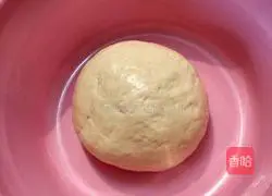 Illustration of how to make pork stuffed buns 3