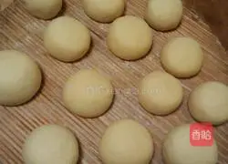 Illustration of how to make cornmeal steamed buns 6