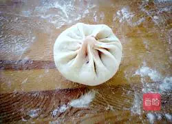 Double layer double Illustration of how to make stuffed buns 14