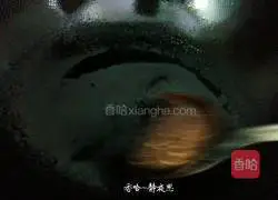 Illustration of our recipe for scallion oil noodles 11