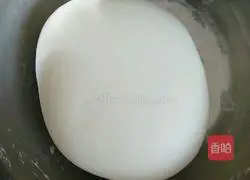 Illustration of how to make dumpling skins 6