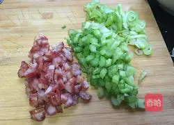 Cantonese Sausage and Egg Fried Rice Recipe Illustration 2