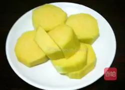 Illustration of how to make pumpkin and purple sweet potato blossom steamed buns 1