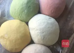 Illustration of how to make colorful steamed buns 3