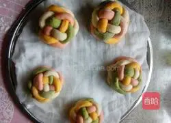 Illustration of how to make hydrangea steamed buns 6