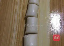 Hot noodle cake.Illustration of how to make it 6