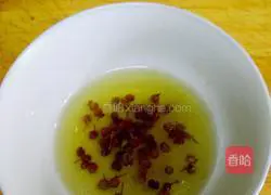 Illustration of making dumplings stuffed with mutton and radish 2