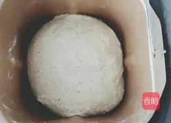 Illustration of how to cut whole wheat bean dregs into steamed buns 2