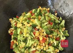 Illustration of healthy vegetable fried rice 5