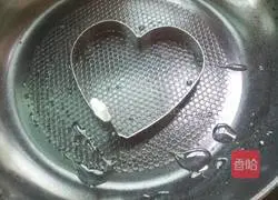 Illustration of how to make carrot okra pancakes 6