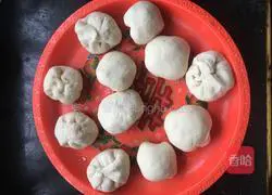 Illustration of how to make lean meat buns 6