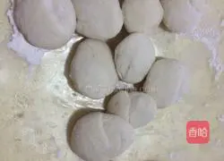 Illustration of how to make celery meat dumplings 9