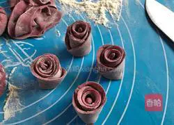Illustration of how to make purple sweet potato and rose steamed buns 10