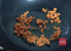 Illustration of how to make curry egg fried rice 4