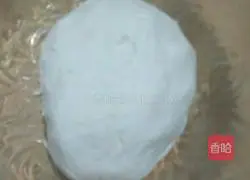 Illustration of making glutinous rice cakes stuffed with date paste 2