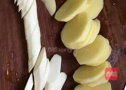 Illustration of how to make shrimp, potato and yam cake 1