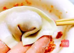 Illustration of how to make abalone sauce wontons 11