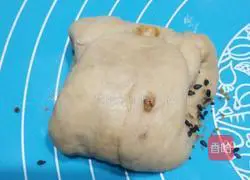 Illustration of how to make brown sugar steamed buns 12
