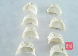 Illustration of how to make spinach and egg dumplings 15