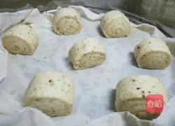 Milk-flavored red date steamed buns recipe 19