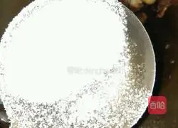 Illustration of how to make mutton stuffed pancakes 4