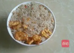 Illustration of how to make egg fried rice 11
