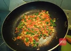 Illustration of how to make egg fried rice 3