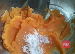 Illustration of making sika deer sweet potato cake 2