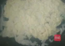 Illustration of how to make cold noodles with chives and eggs 4