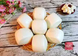 Illustration of how to cut steamed buns 9