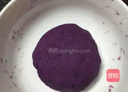 Illustration of how to make two-color lollipop steamed buns 2