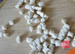 Illustration of the legendary Liuliu Dashun dumplings 4