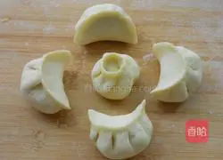 Illustration of how to make zucchini and egg buns 8