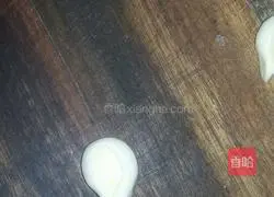 Illustration of how to make plum blossom steamed buns 7