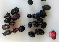 Illustration of how to make fruit sandwich 5