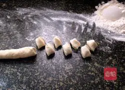 Illustration of how to make dumplings 4