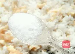 Soy Sauce Egg Fried Rice Recipe Illustration 5