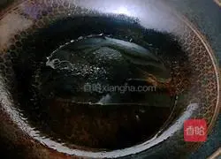 Illustration of how to make colorful pepper fried rice 13