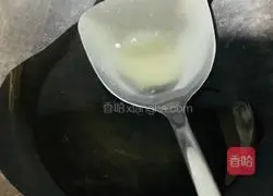 Illustration of how to make bacon and egg fried rice 8