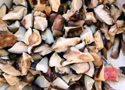 Illustration of how to make pork buns 2