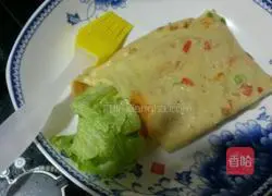 Illustration of how to make egg pancakes with lettuce 6
