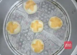 How to make carrot blossom steamed buns Illustration 10