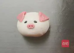 Illustration of how to make cartoon pig dumplings 10