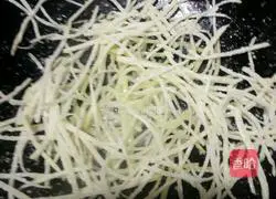 Illustration of how to make pan-fried potato pancakes 5