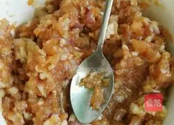 Illustration of Shanghai snack fried buns 1