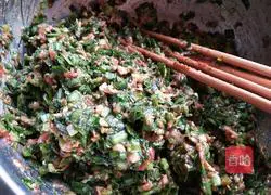 Illustration of how to make pork and leek buns 7