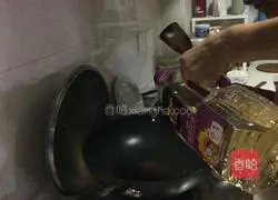 Illustration of how to make seafood fried rice 3