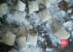 Illustration of how to make handmade dumplings 8